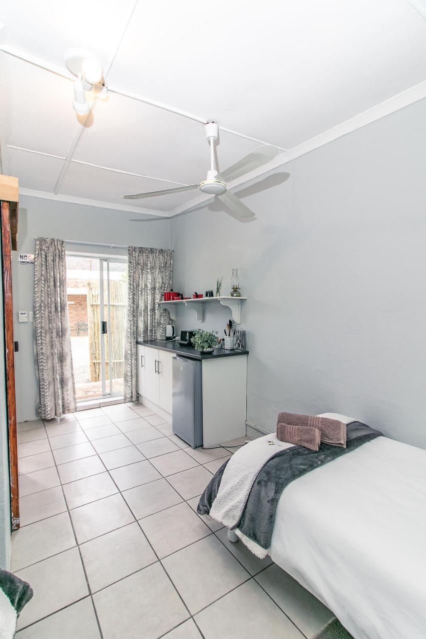 @Karoo Guesthouse Graaff Reinet Bagian luar foto